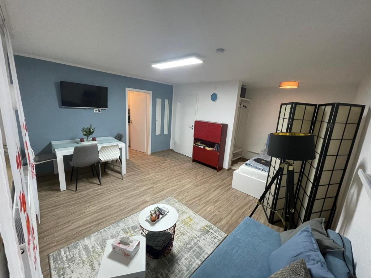 #4 Modern & Comfortable Apartment Мемминген Экстерьер фото